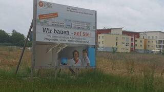 Einige Jahre lang plante die Klinik einen Neubau am südöstlichen Ortsrand von Lorsch. Dann platzte das Vorhaben. Nun wird der Bauausschuss über eine Änderung von Bebauungsplan und Flächennutzungsplan beraten. Sie soll anderen Interessierten Baufläche nördlich des Starkenburgrings bieten.