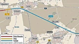 Die Schienen der geplanten Neubaustrecke sollen bereits im Jägersburger Wald (links oben) über einen Trog in einen bergmännischen Tunnel geführt werden, der ab der Autobahnbrücke der K65 bei Einhausen komplett unter die Erde geht. Erst bei Mannheim-Blumenau (rechts unten) kommt er wieder zum Vorschein.