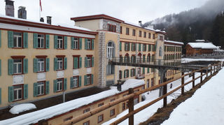 Die Rückansicht des Hotels "Schatzalp" in Davos.