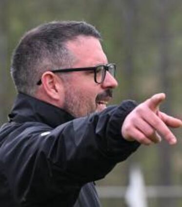 Trainer Paul McNally FSG Bensheim
Foto: Jürgen Strieder