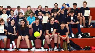 Die Lautertaler Jugendfeuerwehren trafen sich zum Fußballturnier in der Lautertalhalle.