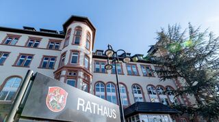 „Als moderne Dienstleistungsbehörde ist es der Anspruch der Stadtverwaltung, so viele Dienstleistungen wie möglich digital anbieten zu können“, heißt es aus dem Bensheimer Rathaus.