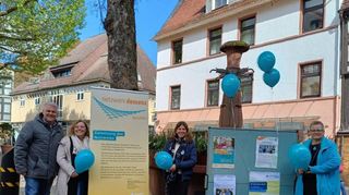 Das Netzwerk Demenz gab an einem Info-Stand in der Innenstadt einen Überblick über sein vielfältiges Angebot. Unser Bild zeigt (v. l.) Markus Kamuff, Stefanie Burdow, Stephanie Gescheidle und Gudrun Frehse.