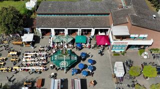Beim Schlachtfest der Freiwilligen Feuerwehr am Gerätehaus in der Sepp-Herberger-Straße werden auch die Fahrzeuge ausgestellt und erklärt.