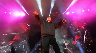 „König für Immer!“ heißt die Abschiedstour, auf der Bushido am Montag in der Mannheimer SAP Arena rappte.