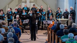 Unter dem Titel „Jesu, meine Freude“ stand das Konzert des Chors Vokalklang in der Kirche in Schwanheim.