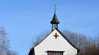 Die Heilig-Blut-Kapelle ist das Kolmbacher Wahrzeichen. Im Februar wurde sie als Geopunkt ausgezeichnet.