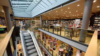 Blick in die komplett umgebaute Thalia-Buchhandlung auf den Mannheimer Planken.