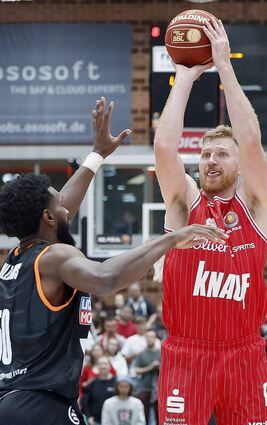 Sie werden sich strecken müssen, aber sie sind gierig: Max Ugrei und „seine“ Würzburg Baskets sind bereit für die Playoff-Serie gegen Ulm.