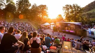 Spielt das Wetter auch noch mit, erlebt das Publikum des Heppenheimer Maiberg-Open-Airs ein abwechslungsreiches Programm vor besonderer Kulisse.