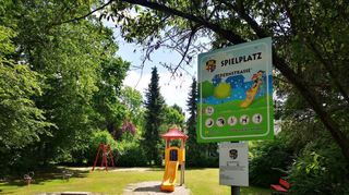 Der Spielplatz in der Zedernstraße soll aufgegeben werden. Die Fläche könnte für den Sozialen Wohnungsbau genutzt werden.