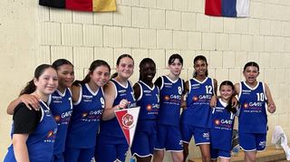 Die U14-Basketballerinnen der VfL Bensheim nahmen an einem internationalen Turnier in der Bensheimer Partnerstadt Mohács in Ungarn teil.