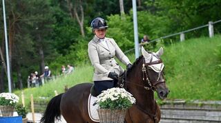 Zeigten ihr Können beim Working Equitation Cup auf der Lorscher Reitanlage: Kim Nitsche und Sunrise.