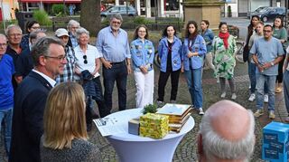 Die jüngsten Teilnehmer, die belohnt wurden, waren noch im Kindergarten-Alter. Bürgermeister Christian Schönung lobte, dass die Lorscher Beteiligten erneut eine beeindruckende Gesamtkilometerzahl erradelten.