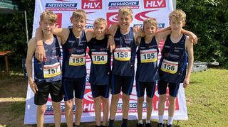Die Goldmedaille sowie einen sechsten Platz gab es in der Mannschaftswertung der U14 für (von links) Peter Ross, Benjamin Czogalla, Henry Malik, Maximilian Weinbach, Paul Reibold und Lukas Ross vom LCO Lorsch.