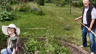 Kathrin Wahlig und Hans-Werner Beckert gehörten zu den Gartenhelfern.