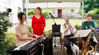 Jana Höfer, Musikschulleiterin Petra Weis, Martin Eichhorn und Nicole Zach