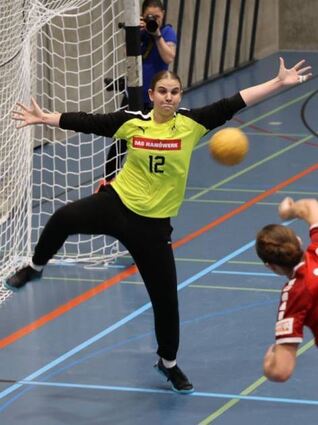 Jugend-Torhüterin Marlene Wagner gehört nun zum Bundesliga-Kader der Flames.