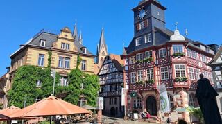 In der Altstadt laufen die letzten Vorbereitungen.