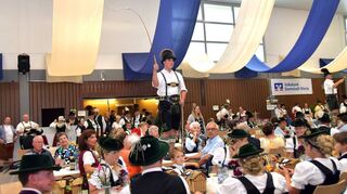 Die sogenannten Goaßlschnalzer beeindruckten mit ihren Peitschen.
