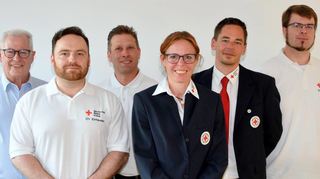 Der neue DRK-Vorstand mit (v.l.) Ehrenvorsitzendem Philipp Bohrer, Sascha Schmitt, Christian Elbert, Annette Mann, Vorsitzendem Kai Frunzke und Christian Claaßen.