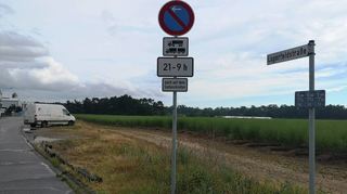 Mehrfamilienhäuser sollen auf dem Ackergelände im Gebiet Lagerfeld West entstehen. Bis zu 270 Wohneinheiten könnten möglich werden.