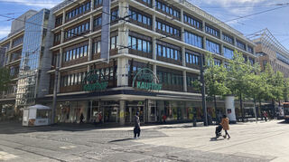 Das Kaufhaus von Galeria Karstadt Kaufhof am Paradeplatz in Mannheim.
