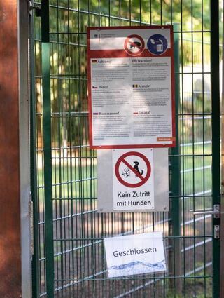 Wie lange das Gehege für das Publikum geschlossen, ist noch unklar.