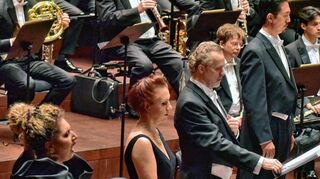 Die Solistinnen und Solisten (v.l.): Anush Hovhannisyan (Sopran), Julia Faylenbogen (Mezzo), Martin Muehle (Tenor) und Sung Ha (Bass)