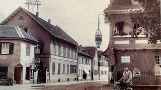 bre, Mittwochsserie, Hotel Krone und Darmstädter Strasse, 1930,, Bild: Archiv Stadt Bensheim