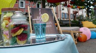 In der Bahnhofstraße 14 gibt es für Lorscher Schüler zum Ferienstart alkoholfreie Cocktails an der Candybar und eine attraktive Tombola.
