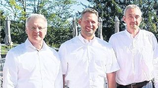 Der Sparkassen-Zweckverband Heppenheim blickt zuversichtlich aufs laufende Geschäftsjahr: (v.l.) Rainer Burelbach, Frank Kohl, Martin Hölz, Manfred Rheiner, Jürgen Schüdde, Volker Laurenze und Robin Chatterjee.