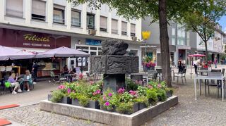 Der Nibelungenbrunnen heute.