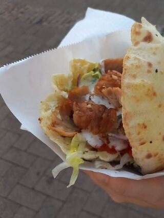 So sieht er aus, der Döner der Döner &amp; Pizza Station Bensheim 2.