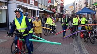 Der ADFC Bergstraße ruft zu einer Radlerdemo mit Poolnudeln in Bensheim auf. Damit soll auf den notwendigen Sicherheitsabstand aufmerksam gemacht werden.