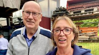 Raimund Janik wurde von der Vorsitzenden Claudia Schmitt aus dem Vorstand verabschiedet.