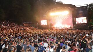 „Ausverkauft“ hieß es wieder einmal beim Taubertalfestival. Und so war auch bei der 28. Auflage viel los auf der Eiswiese.