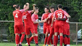 Schon früh konnte die junge Truppe der TSV Auerbach im Derby gegen den FC 07 Bensheim den Führungstreffer durch Rene Brunner bejubeln, am Ende gab es ein 2:2-Unentschieden.