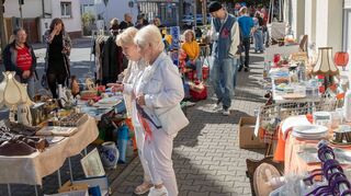 Flohmarkt im gesamten Stadtgebiet – so ähnlich wie im vorigen Herbst soll es auch jetzt am 22. September wieder aussehen. Jeder Lorsch kann seinen Hof dann zum Flohmarktstand umfunktionieren oder das, was er verkaufen möchte, vor seiner Wohnung präsentieren. Die Anmeldung läuft.