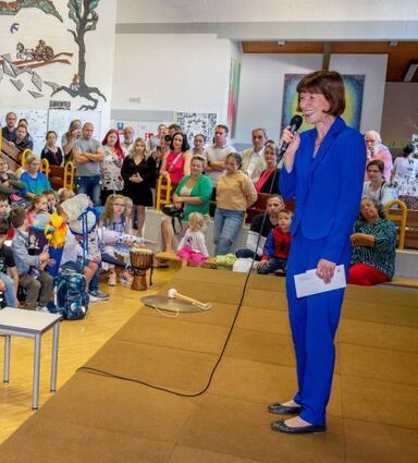 Sozialministerin Heike Hofmann war zu Gast an der Lindenfelser Carl-Orff-Schule.