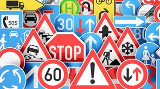 Bis zu 4400 Euro veranschlagt der ADAC für den Führerschein. Für die meisten Leistungen können Fahrschulen die Preise frei festlegen.