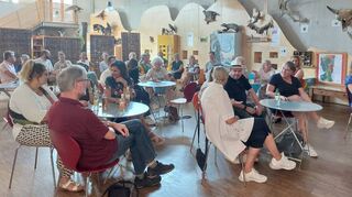 Auch in diesem Jahr waren zum ersten Winzerfest-Wochenende wieder Delegationen aus den Bensheimer Partnerstädten zu Gast. Unter den verschiedenen Programmpunkten war auch ein Besuch des Naturschutzzentrums.