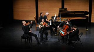 Das Signum Quartett und Pianist Alexander Lonquich eröffneten die 77. Konzertsaison der Kunstfreunde Bensheim.