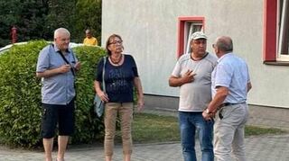 Nach einer mehrstündigen Vollsperrung der Autobahn, erreichte die Delegation am späten Abend schließlich Pawlowiczki.