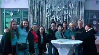 Disco-Party zur Kerb in Beedenkirchen / Zur Disco-Party lud die Beedenkirchener Kerwejugend zur Kerb, musikalisch versorgt durch DJ Boris Lutz als Ersatz für DJ Winkler der kurzfristig absagte. Frei nach dem Motto Disco Party gab es Musik der 80er und 90er Jahre 
Foto: Jürgen Strieder