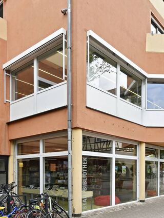 Bensheim; Neumarkt; Stadtbibliothek; Bild: Dietmar Funck