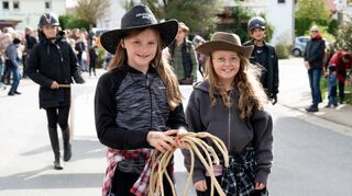bli, Winterkasten Kerweumzug, kleine Cowboys auf der Gass ,, Bild: Thomas Neu
