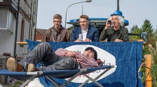 Im Winterkäster Kerwezug wurde nicht nur der Bürgermeisterwahlkampf auf die Schippe genommen. Es gab auch viele Beiträge, in denen sich die Vereine präsentierten.
