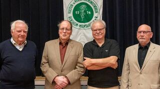 Bei der Jubiläumsfeier des Verschönerungsvereins Wilmshausen wurden die Gründungsmitglieder (v. li.) Horst Eichhorn, Hans Schmitt, Kurt Seilheimer und Walter Rascher für ihr Engagement geehrt.
