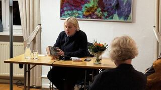 Anne Rabe beleuchtet ihr Leben zwischen DDR-Regime und demokratischer Gesellschaft.